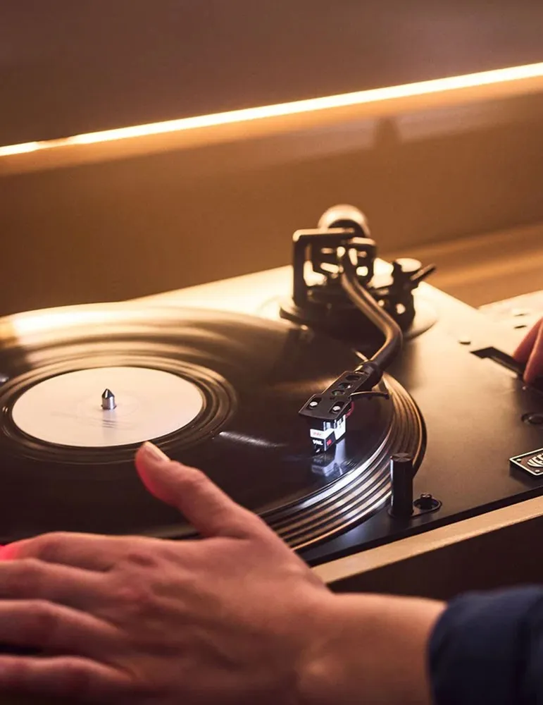 Argon Audio Vestlyd PRO T2 - Gramofon z napędem bezpośrednim i wkładką Ortofon VNL