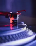 Argon Audio Vestlyd PRO T2 - Gramofon z napędem bezpośrednim i wkładką Ortofon VNL
