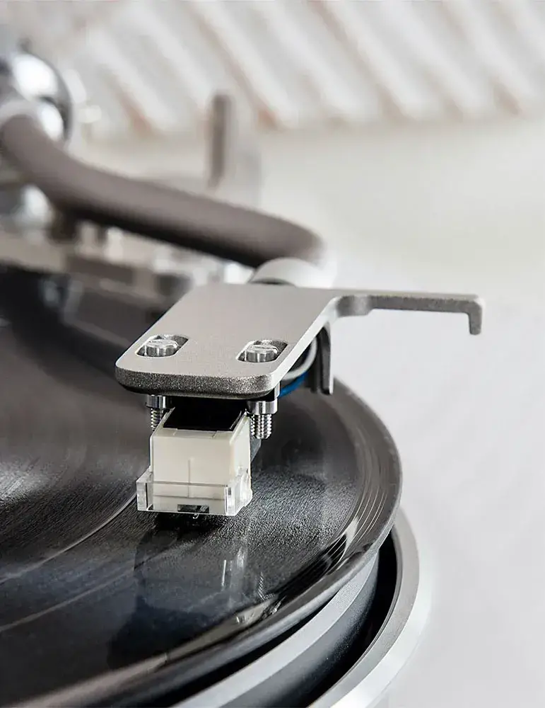 Denon DP-400 | Automatyczny gramofon analogowy | Solidna podstawa