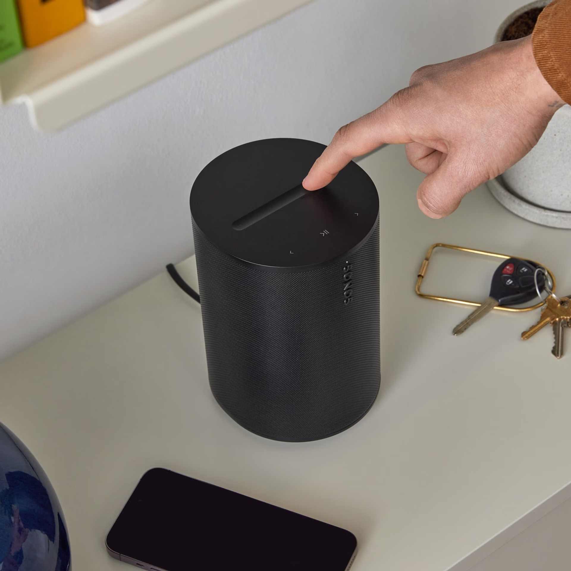 Sonos Era 100 SL sterowanie dotykowe